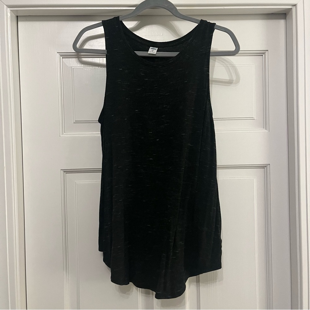 Black Sleeveless Women's Top